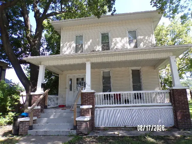 710 E 13th Street, Davenport, IA 52803 - #1