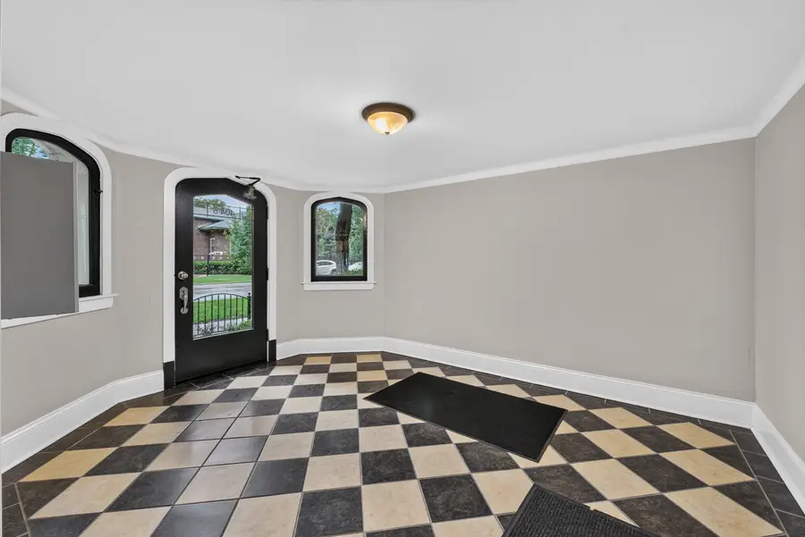 406 Wesley Avenue #1, Oak Park, IL 60302 - #2