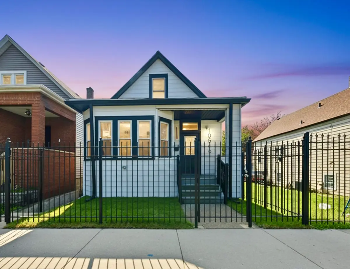 10546 S Avenue J, Chicago, IL 60617 - #1