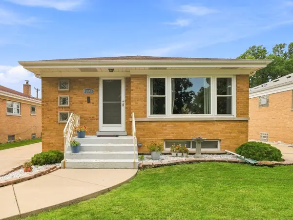 4306 Atlantic Avenue, Schiller Park, IL 60176