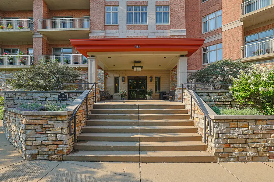 40 Prairie Park Drive #601, Wheeling, IL 60090 - #3