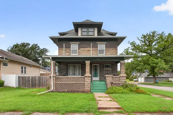 1600 29 1/2 Street, Rock Island, IL 61201