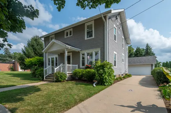 5 E Lincoln Street, Mount Morris, IL 61054
