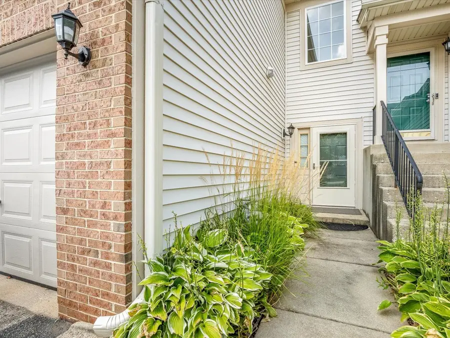 277 Nicole Drive #D, South Elgin, IL 60177 - #3