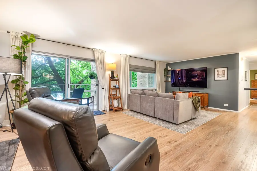 360 Claymoor Avenue #2C, Hinsdale, IL 60521 - #3