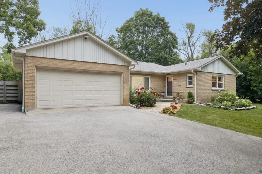 8165 Clarendon Hills Road, Willowbrook, IL 60527 - #2