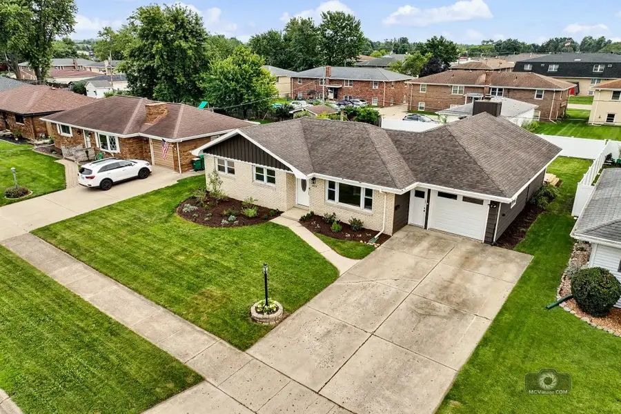 605 Gloria Street, Lockport, IL 60441 - #3