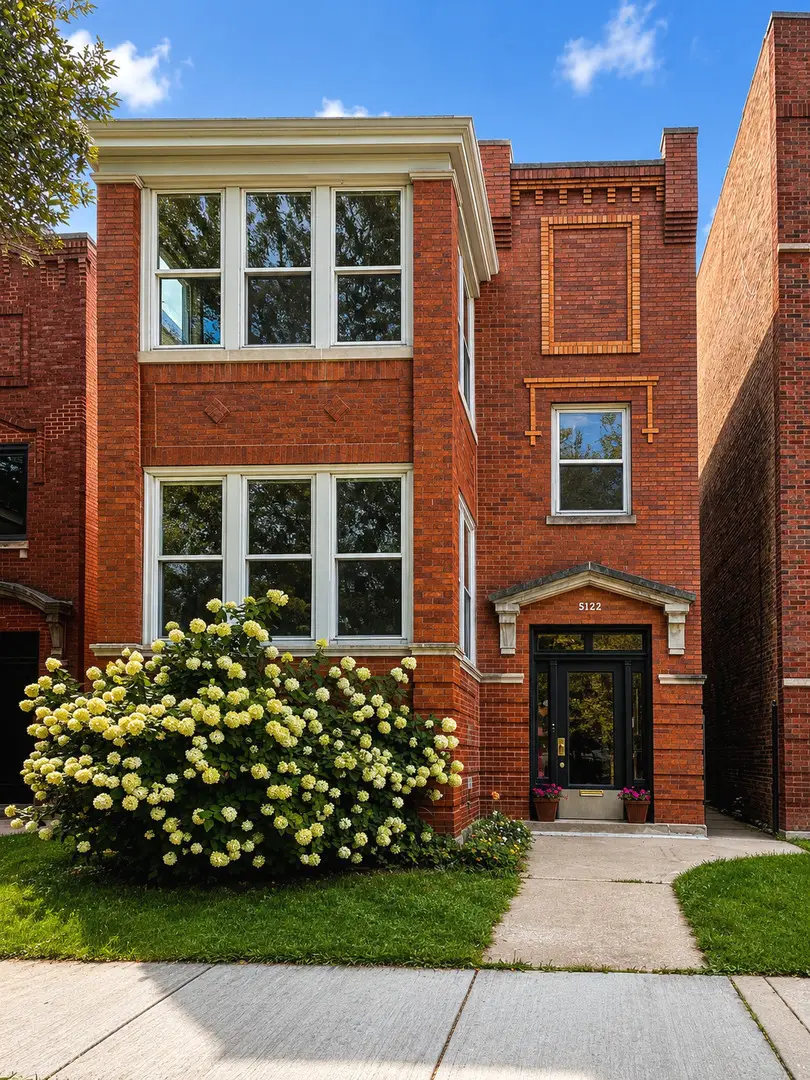5122 N Leavitt Street, Chicago, IL 60625 - #1