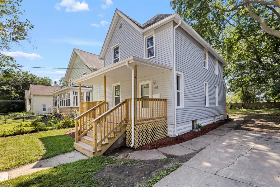 1113 22nd Avenue, Rockford, IL 61104 - #2