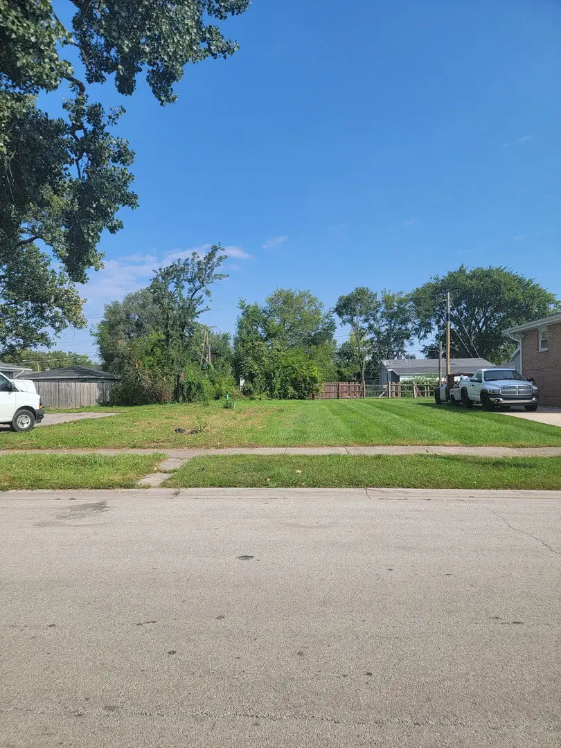834 E 152nd Street E, Phoenix, IL 60426 - #2