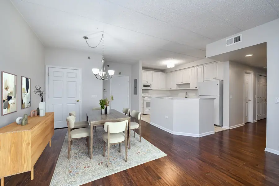 111 N Wheaton Avenue #103, Wheaton, IL 60187 - #3