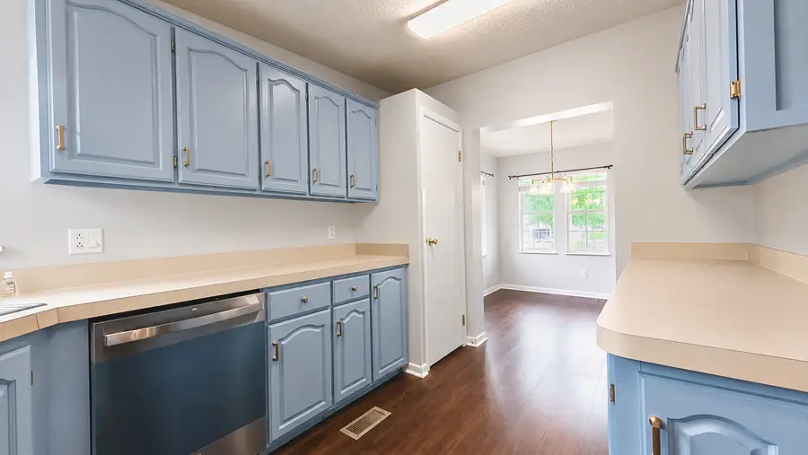 22734 Ravisloe Lane, Frankfort, IL 60423 - #3