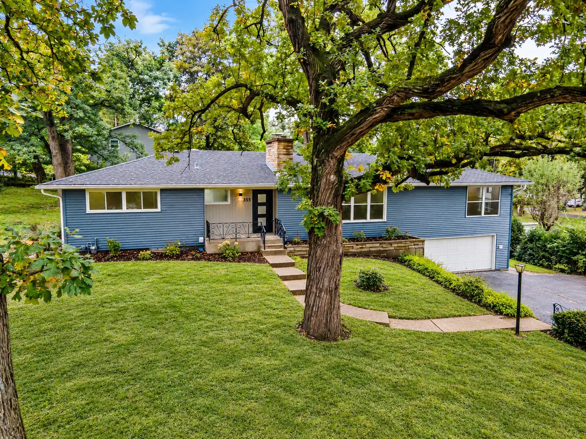 355 Hiawatha Drive, Lake In The Hills, IL 60156 - #1