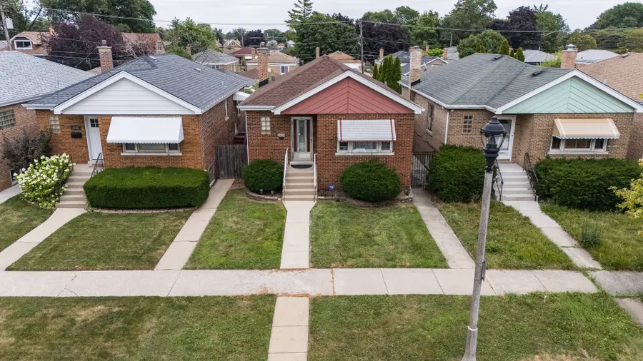 3837 Harvey Avenue, Berwyn, IL 60402 - #3