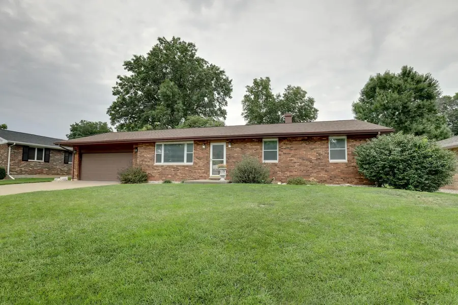 2701 Ken Ray Drive, Quincy, IL 62301 - #2