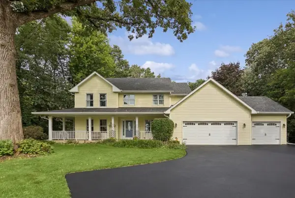 11115 E Riviera Drive, Spring Grove, IL 60081