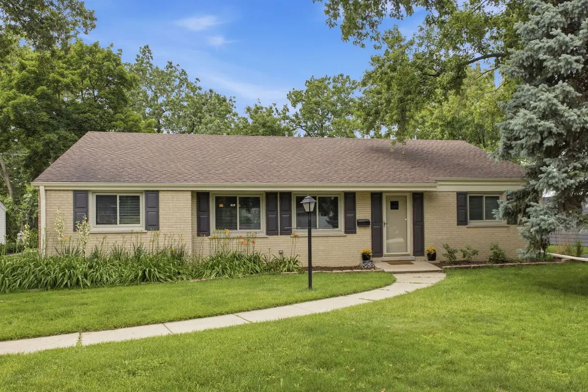 5818 Ridgewood Drive, Western Springs, IL 60558 - #1