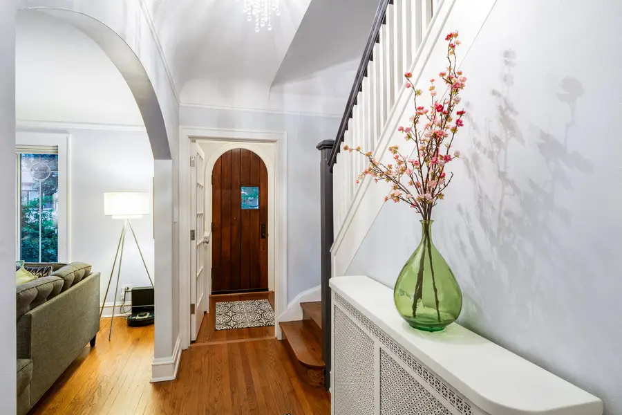 4949 N Kostner Avenue, Chicago, IL 60630 - #2