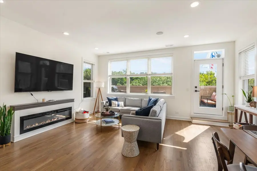 4030 N California Avenue #3, Chicago, IL 60618 - #2
