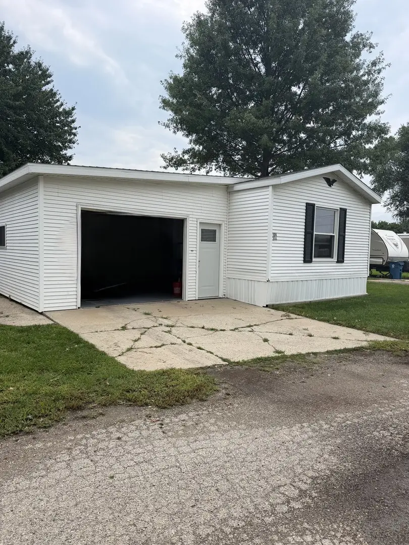1600 Riverdale Road #104, Rock Falls, IL 61071 - #3