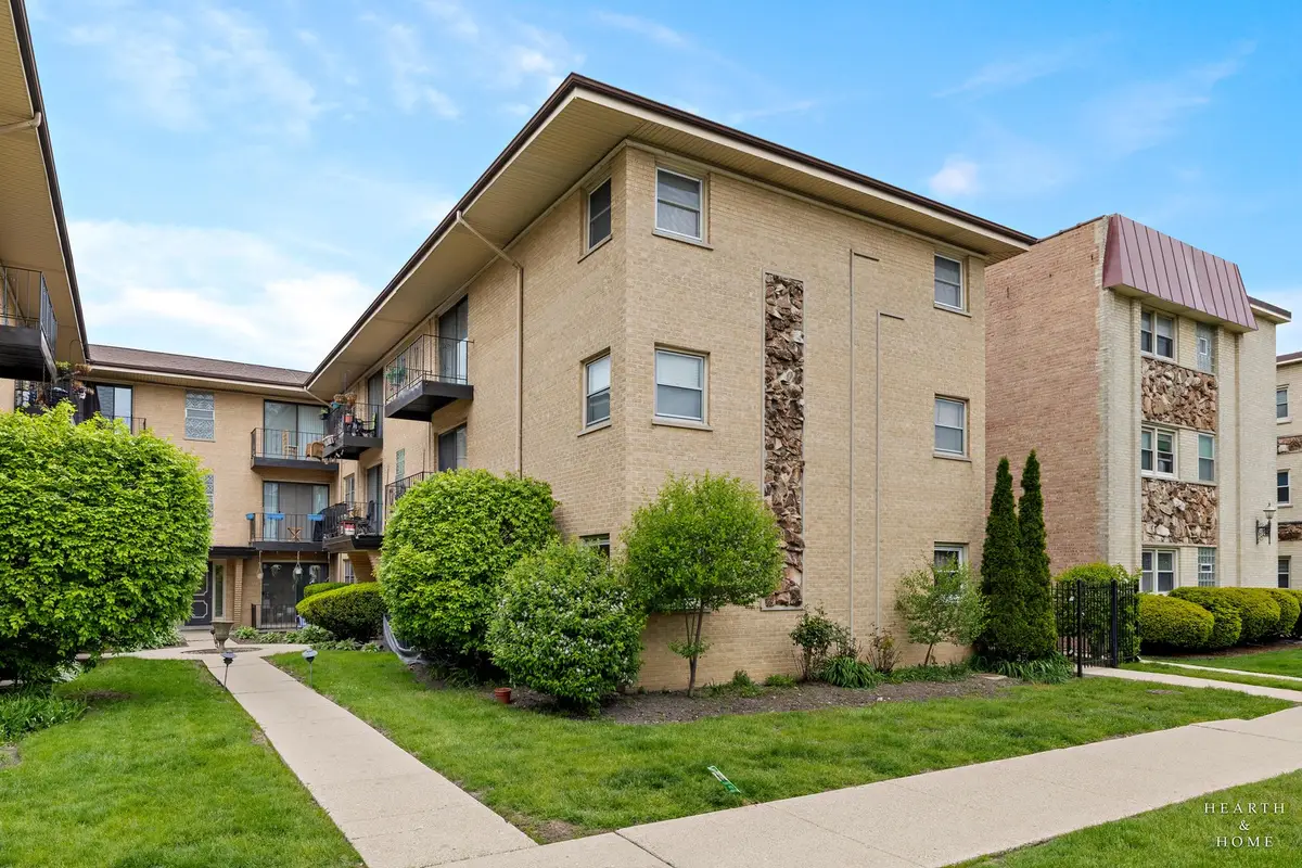 4204 N Keystone Avenue #2C, Chicago, IL 60641 - #1