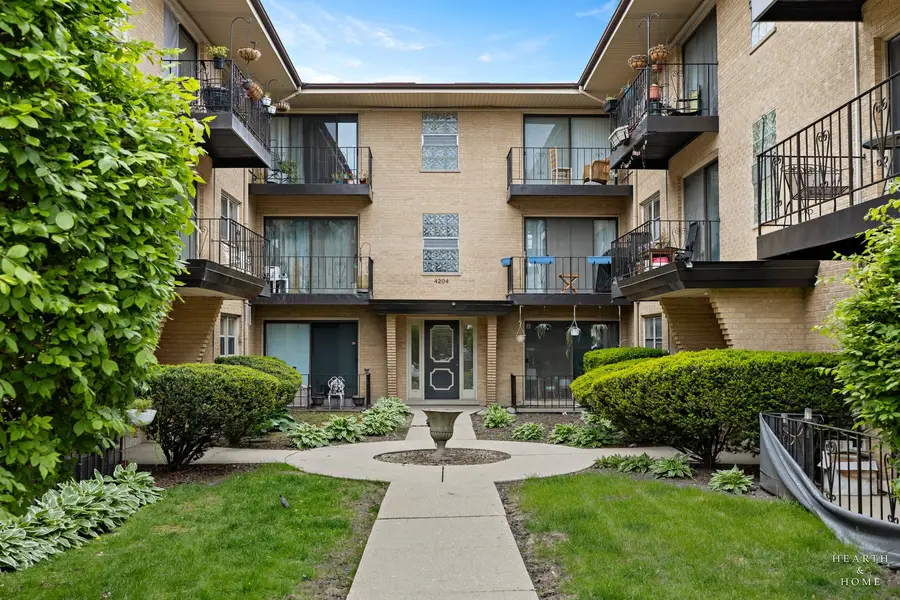 4204 N Keystone Avenue #2C, Chicago, IL 60641 - #2