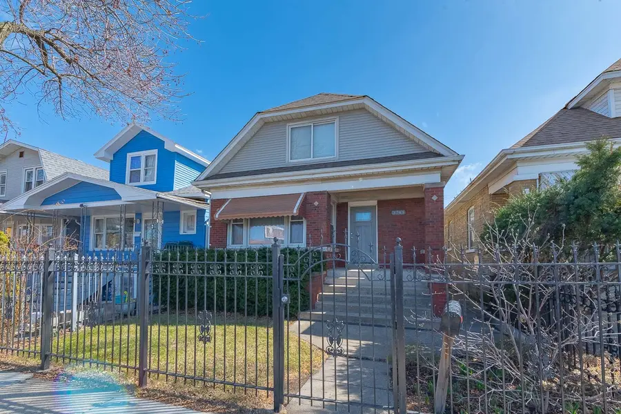 3743 N Kimball Street, Chicago, IL 60618 - #3