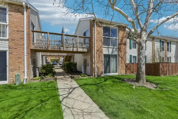 Address Withheld By Seller, Hoffman Estates, IL 60169