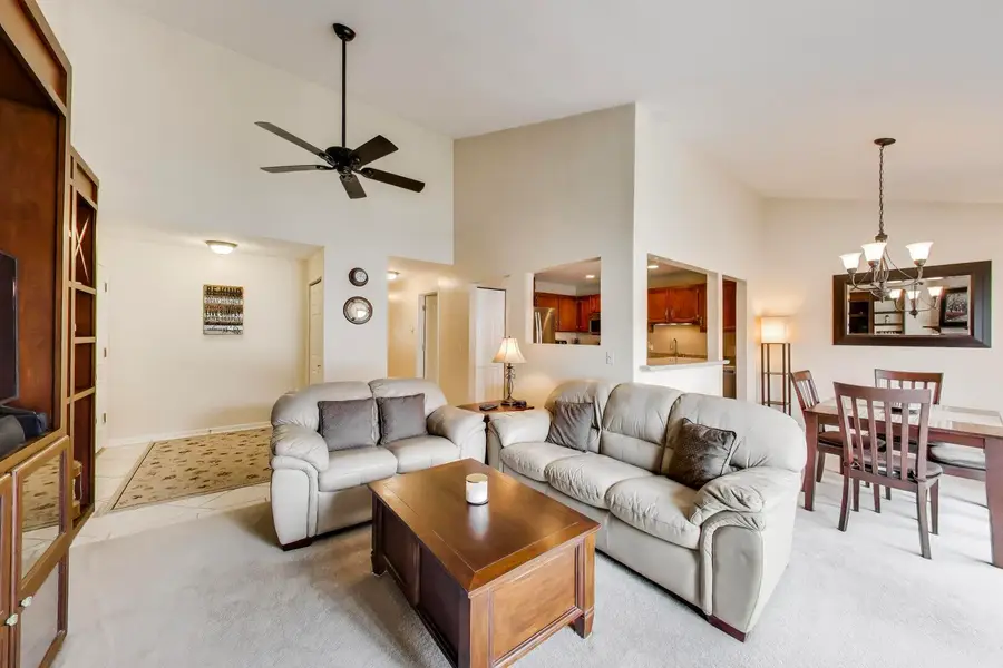 592 Edinburgh Lane #B, Prospect Heights, IL 60070 - #3