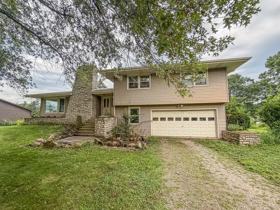 2206 Fogel Road, Mahomet, IL 61853 - #2