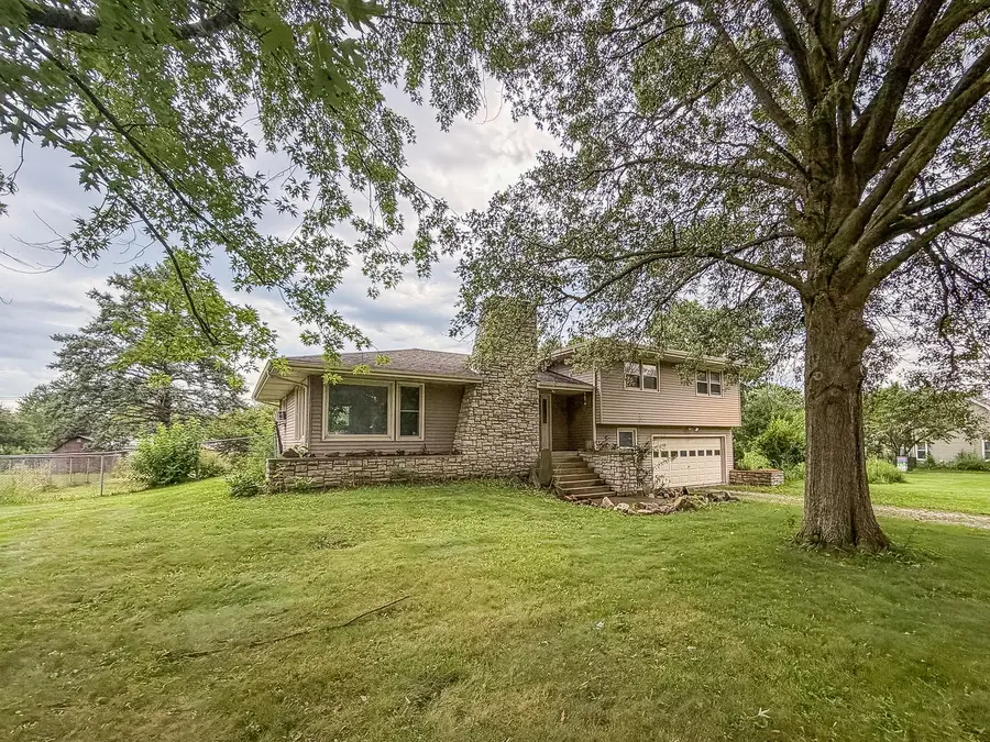 2206 Fogel Road, Mahomet, IL 61853 - #3