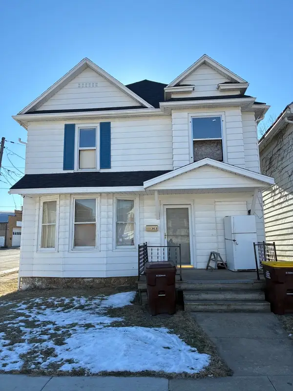 303 W Spring Street, Freeport, IL 61032