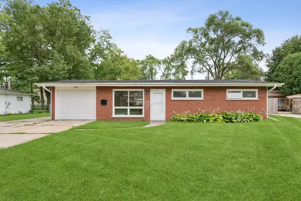 306 Harmony Drive, North Aurora, IL 60542