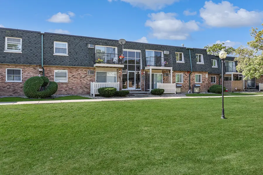 9954 S 84th Terrace #109, Palos Hills, IL 60465 - #2