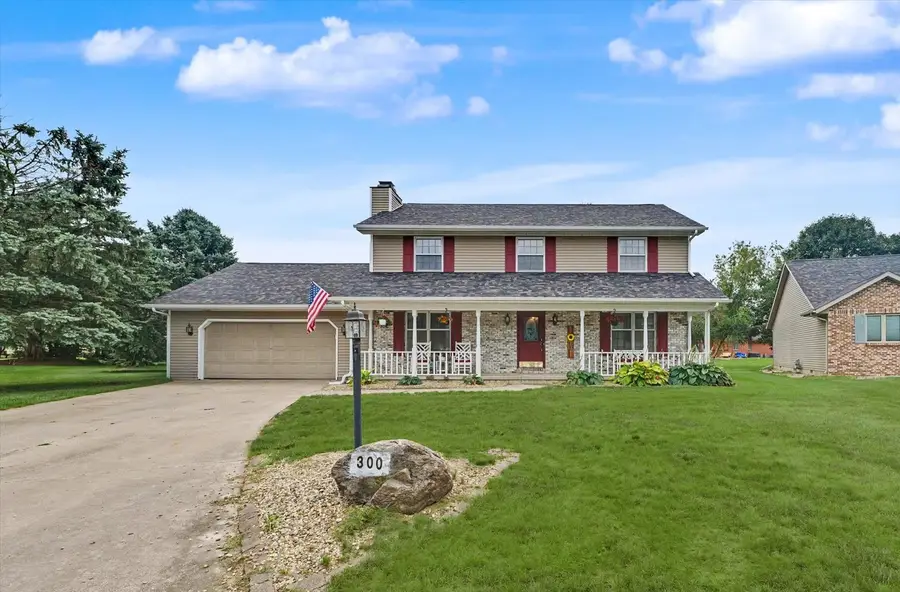 300 Gainesborough Court, Monticello, IL 61856 - #2