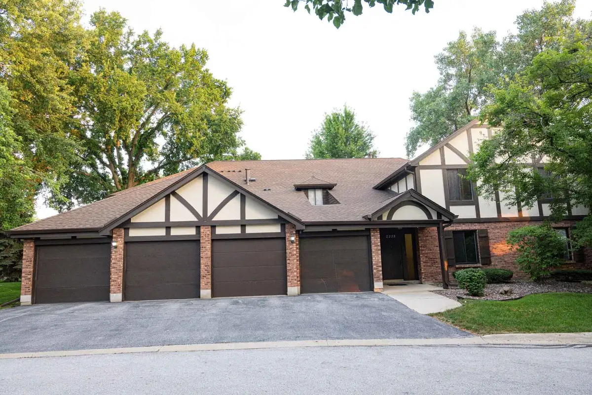 8235 Poplar Lane #1A, Palos Hills, IL 60465 - #1