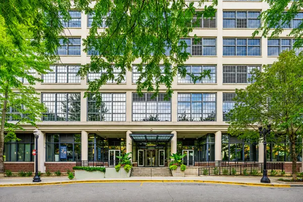 900 N Kingsbury Street #1112, Chicago, IL 60610