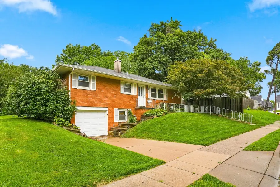964 Cimarron Drive, Davenport, IA 52804 - #2
