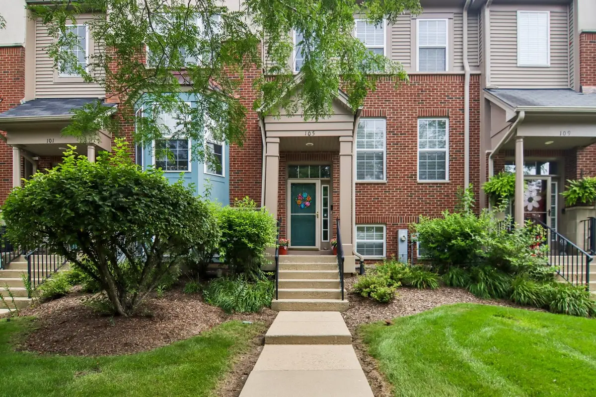 105 Station Park Circle, Grayslake, IL 60030 - #1