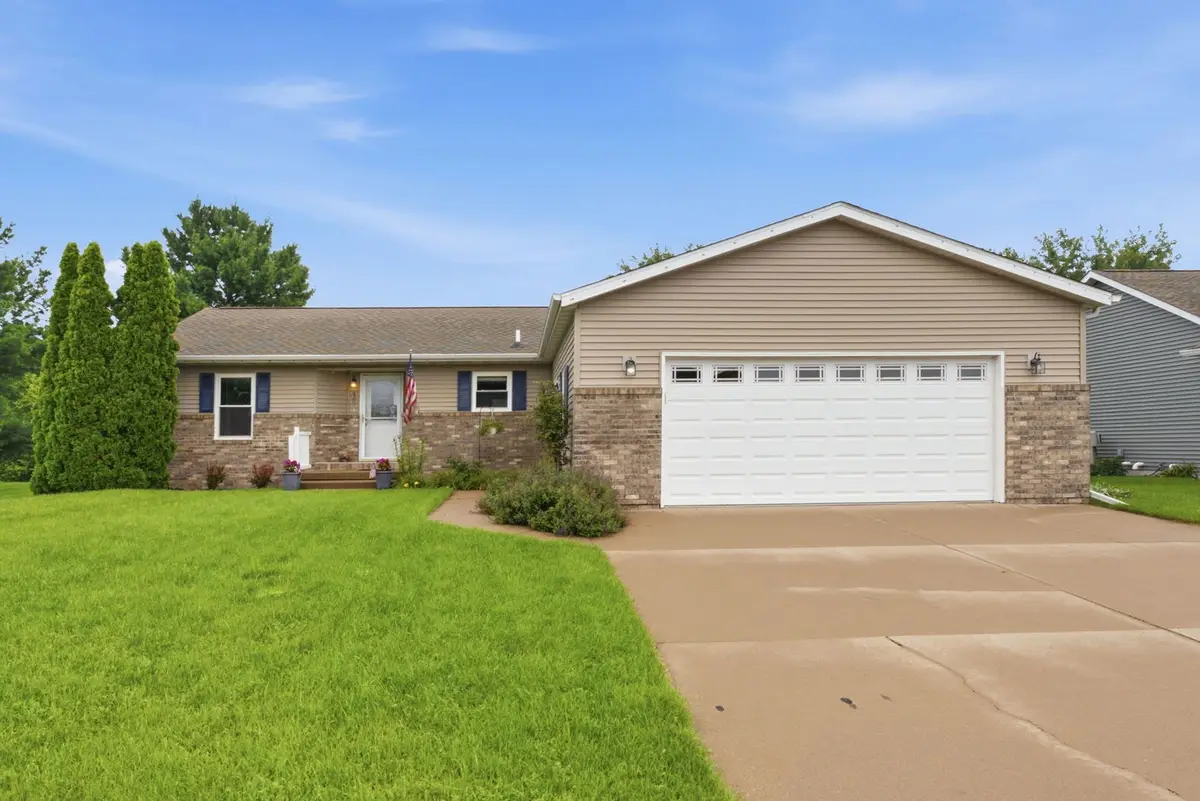 430 Michelle Lane, Walcott, IA 52773 - #1