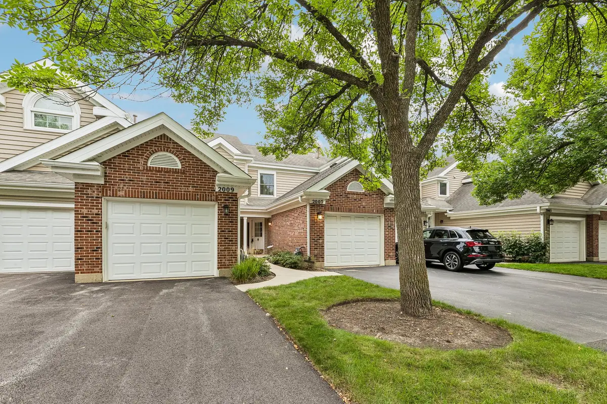 2007 N Coldspring Road, Arlington Heights, IL 60004 - #1
