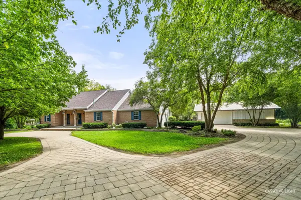 47W975 Lenschow Road, Hampshire, IL 60140