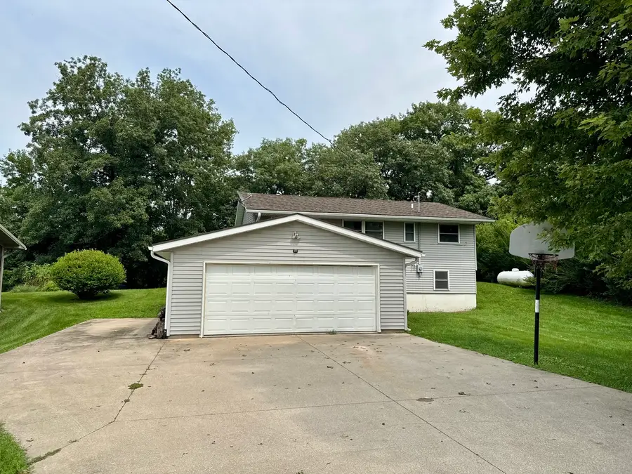 23655 415 Avenue, Bellevue, IA 52031 - #2