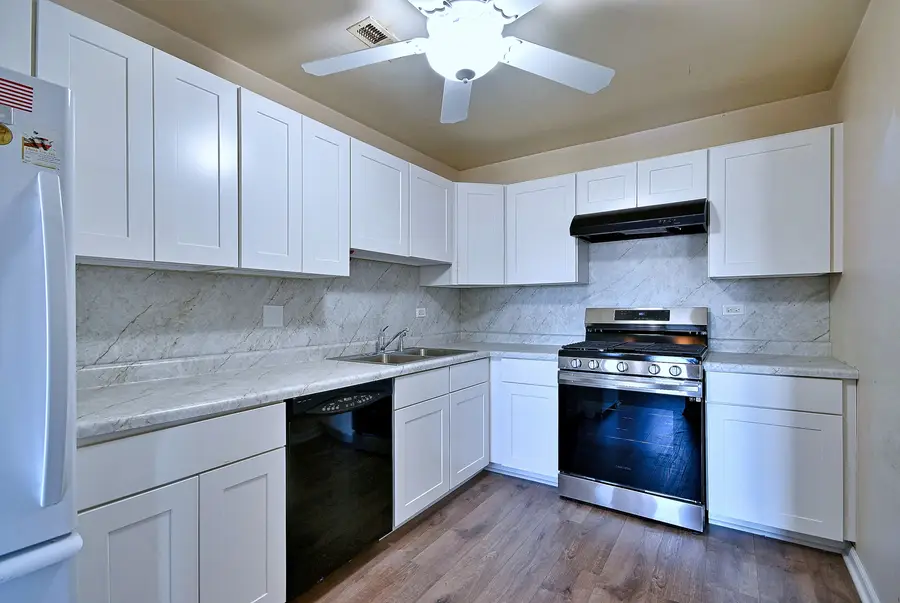 Address Withheld By Seller, Bensenville, IL 60106 - #2