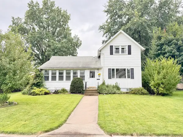 607 W 7th Street, Sterling, IL 61081