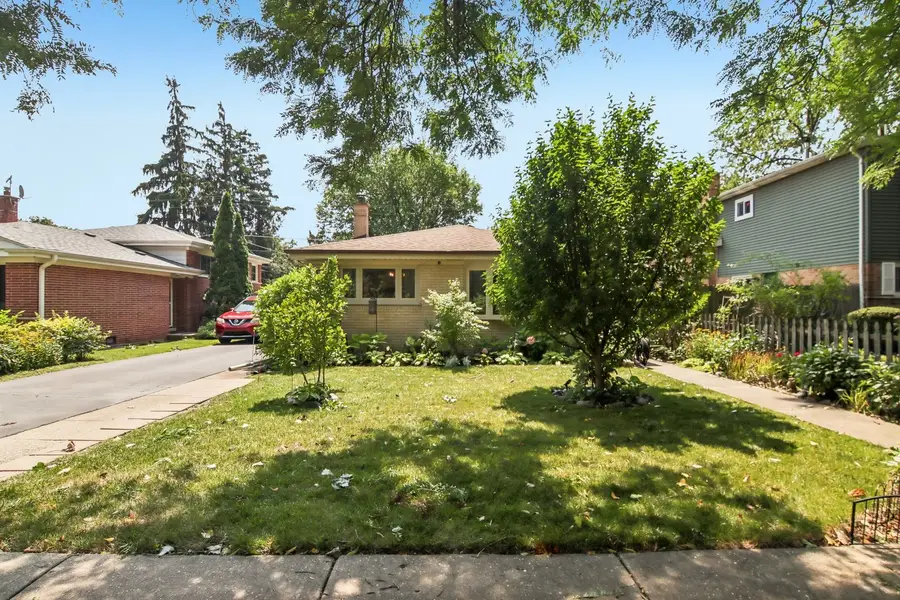 205 Glenview Road, Glenview, IL 60025 - #2