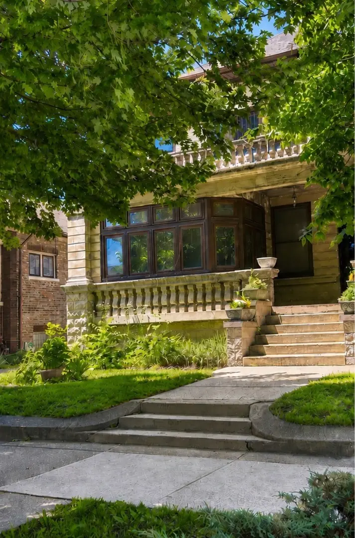 7608 S Ridgeland Avenue, Chicago, IL 60649 - #1
