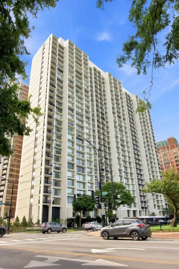3200 N Lake Shore Drive #511, Chicago, IL 60657
