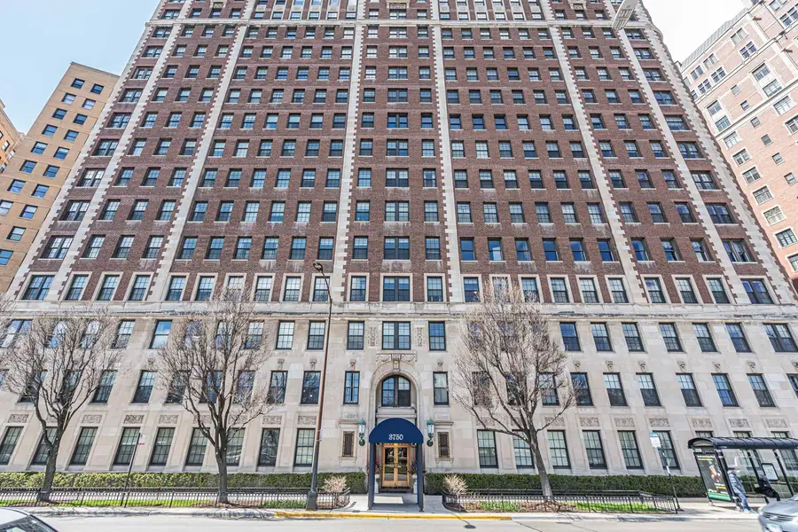 3750 N Lake Shore Drive #2C, Chicago, IL 60613 - #2