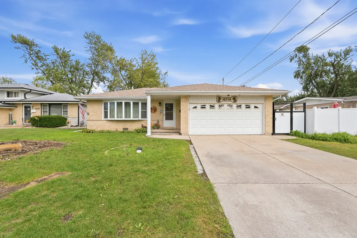 15719 Kenwood Avenue, South Holland, IL 60473 - #1
